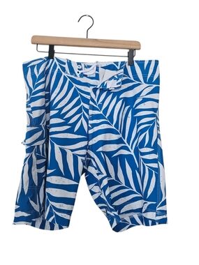 Corral Of The Sea Blue and White Leaf-Print Swim Shorts Size L